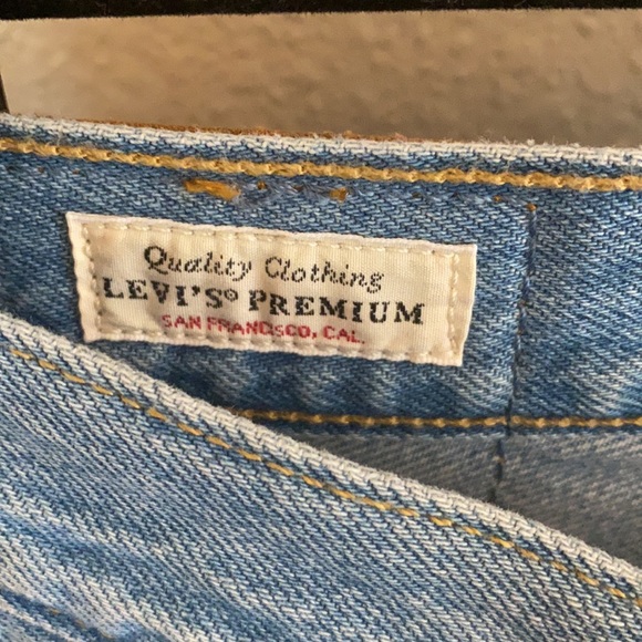 Levi’s 501 Cropped High Rise, Straight Leg 24x28 - Picture 13 of 16